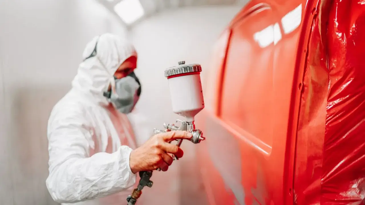 W jakiej temperaturze lakierować auto? Poradnik eksperta.