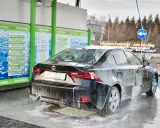 Myjnia samoobsługowa: Umyj auto jak PRO! Poradnik bez zacieków