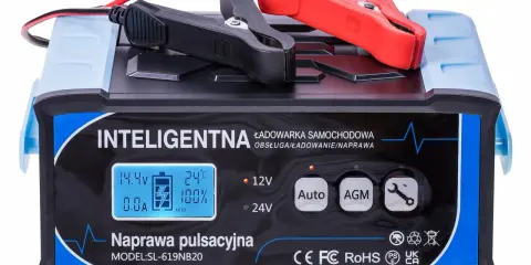 AGM: Jaki prostownik? Ładuj bezpiecznie i ocal swój akumulator!