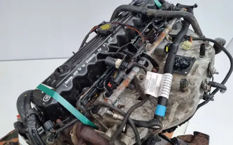 Silnik Jeep Grand Cherokee 4.0 MX. Zastanawiasz się, jaki silnik wybrać? Ten 6-cylindrowy benzyniak to solidna opcja.