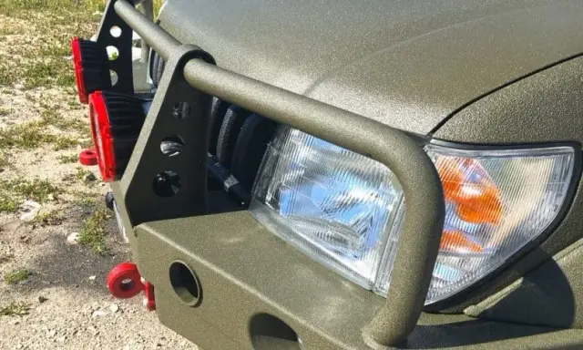 Malowanie auta Raptorem: Koszty, cennik i czy warto inwestować?